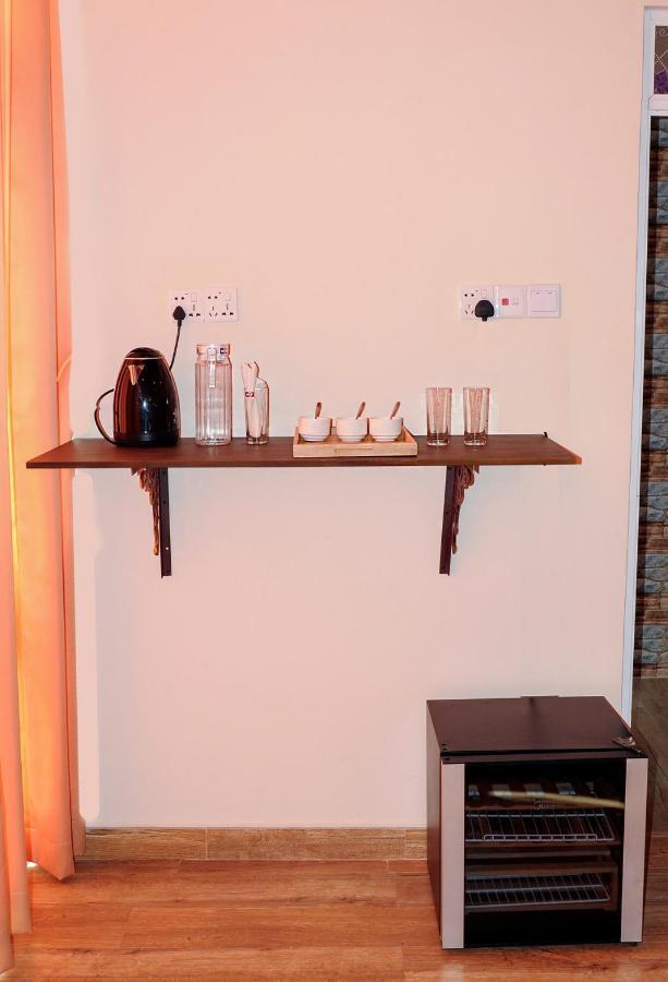 Woodycrest Hotel Trincomalee Buitenkant foto
